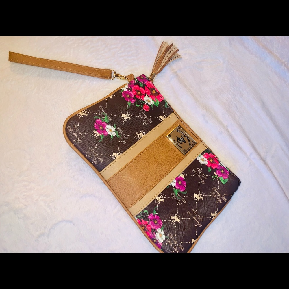 Beverly Hills Polo Club Midsize Wristlet